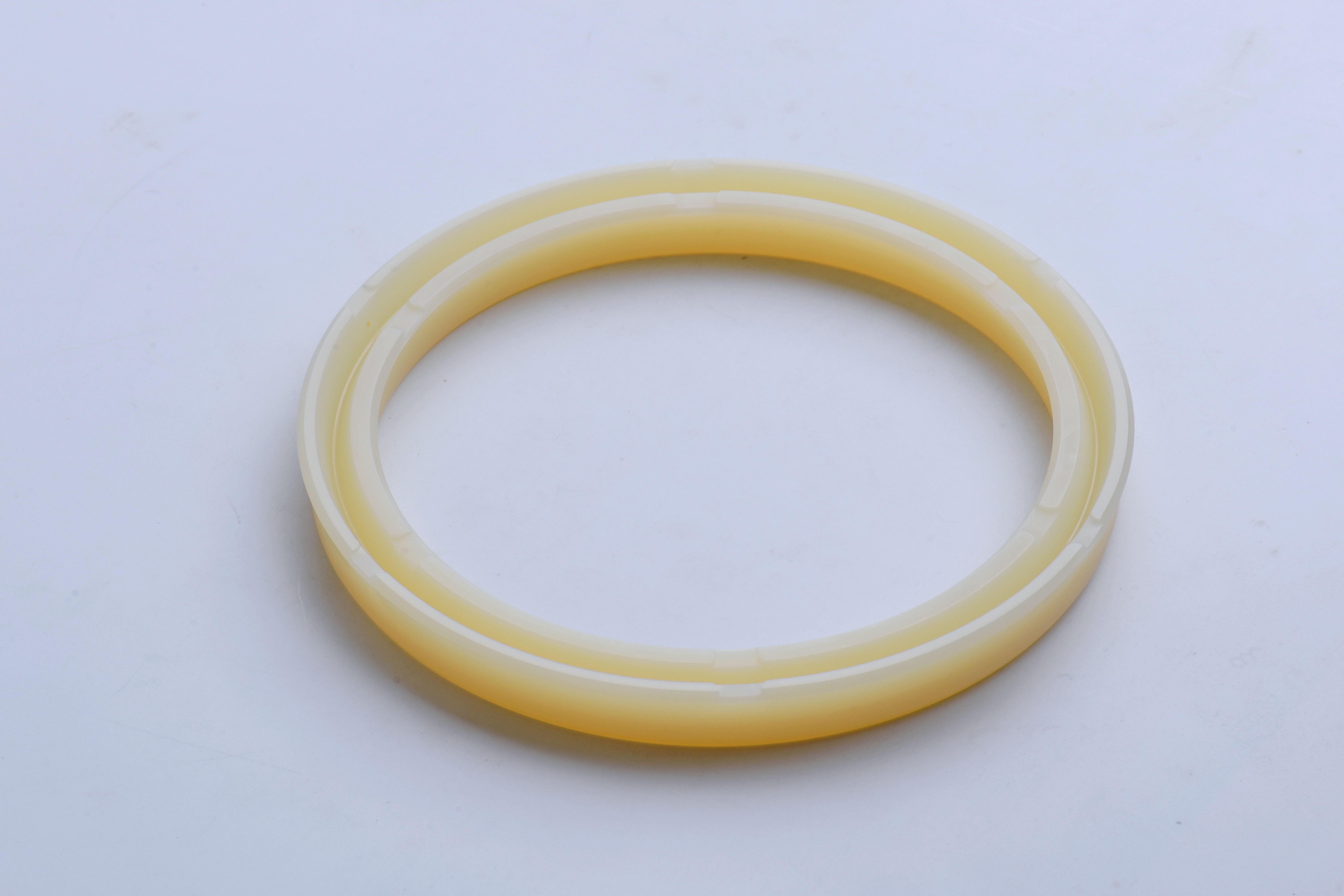 老司机告诉你：刚换的爱体育官方网站-爱体育aitiyu(中国)
总漏油？逃不过这几个问题！