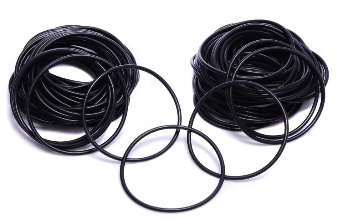 磨粒磨损现象，可能使O形圈失效→